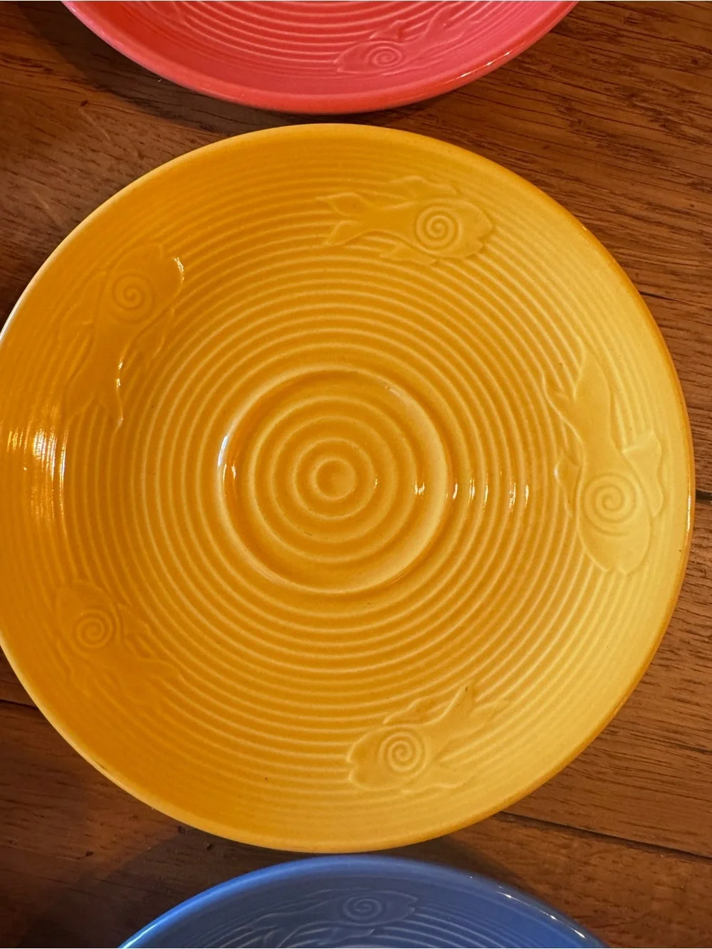 Vintage Buffalo China fish motif plates - set of 6
